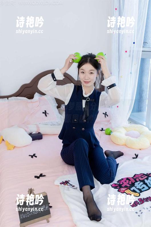 物恋传媒-elise 物恋传媒 - elise梦醒时分的写真,咱们得聊聊这个原图的神奇之处!