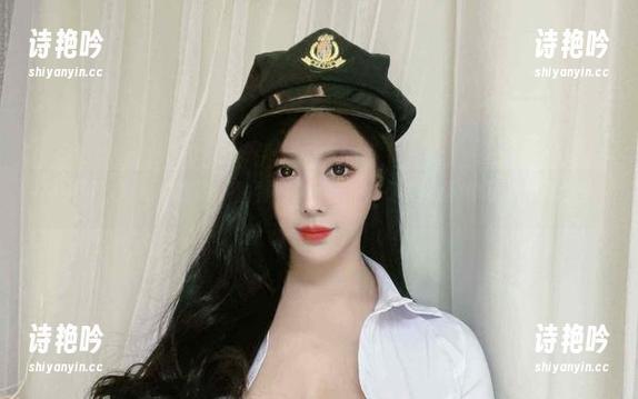 猪小七 微密圈 - 奇特的眼镜,独特的猪小七——下载她的作品集知多少?