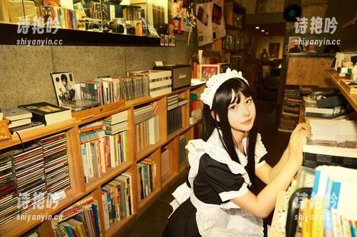 白莉爱吃巧克力送上的兔女郎图册，免费赠送，快来捡漏吧！