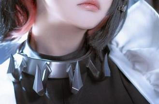 明日方舟里的轻风，百合欧皇子的图包，照片里到底藏着啥？