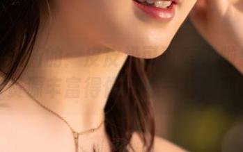 再来个最新的：皮皮奶可可爱了啦黑色写真，资源丰富得像点心一样，耶嘿！