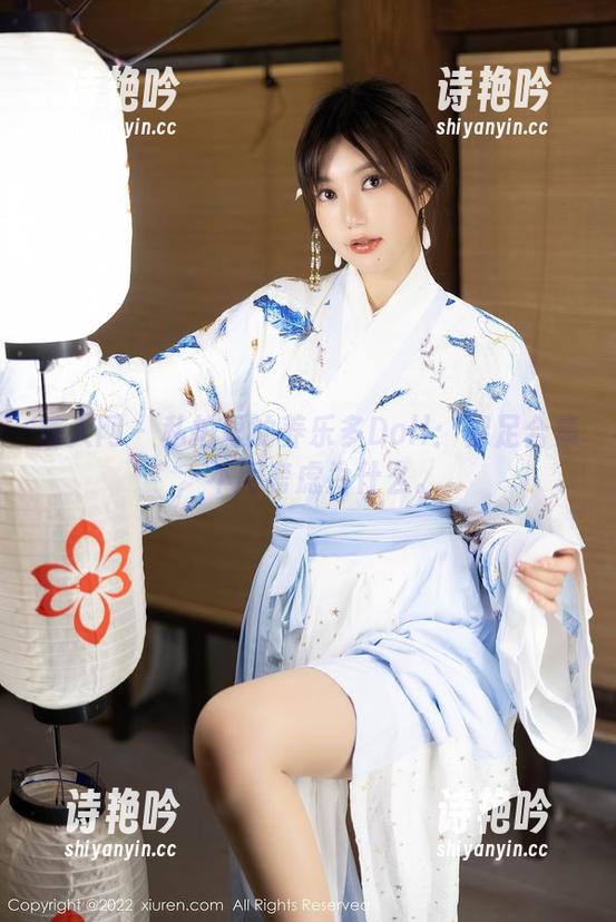 秀人网-养乐多Doll 秀人网 - 私拍里的养乐多Doll:裸足合集,不用考虑为什么。