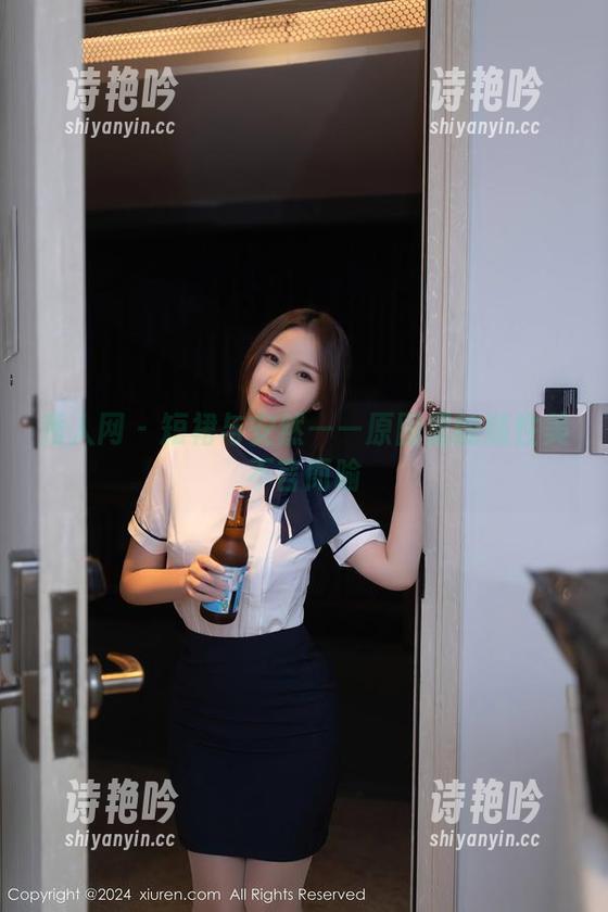 秀人网-安然 秀人网 - 短裙与安然——原图里的随性美不言而喻