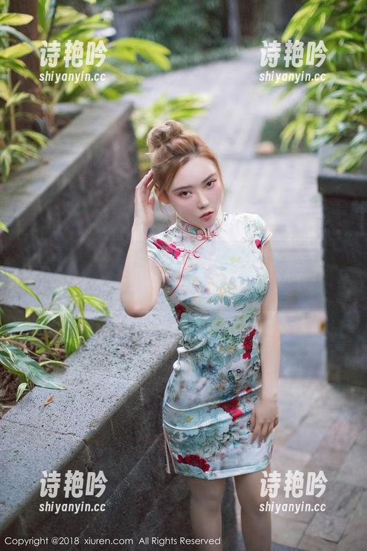 秀人网 - 又见白白Alina：秘书系列的下载链接，给个放心的理由！