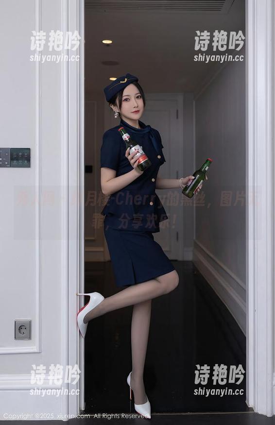 秀人网 - 绯月樱-Cherry的黑丝，图片无罪，分享欢乐！