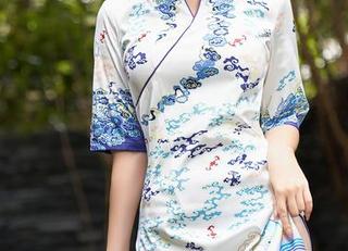 秀人网 - 顾楚楚Maily的修女图集，暗藏哪些故事？