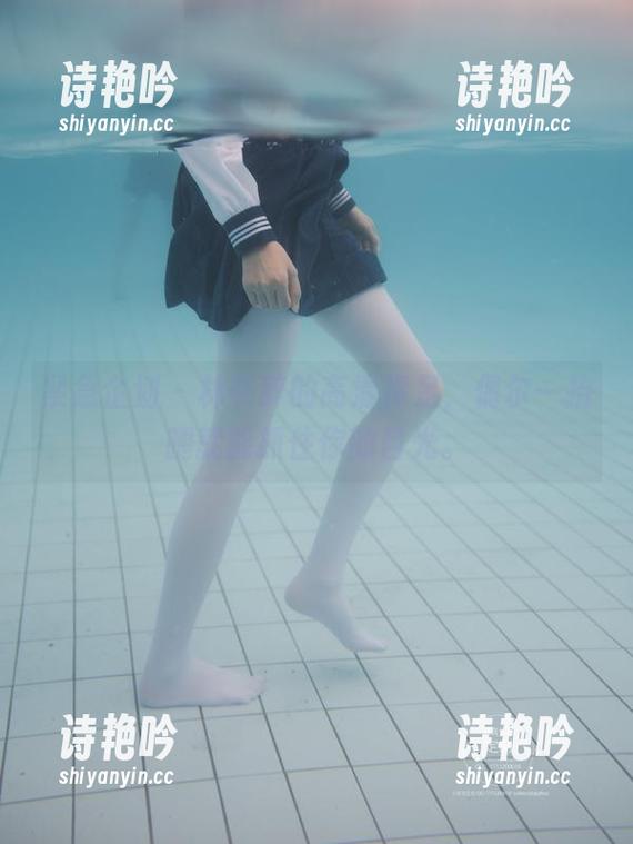 紧急企划 - 林书辞的高清裸足，偶尔一抬腿就能抓住你的目光。