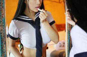 美媛馆 - 额……Carina绮里嘉油亮的写真更新，是想走奇幻路线吗？稍微糊了啊？