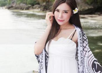 美媛馆 - 原图暴露！伊雨蔓Fiona的妹妹也太不害羞了吧