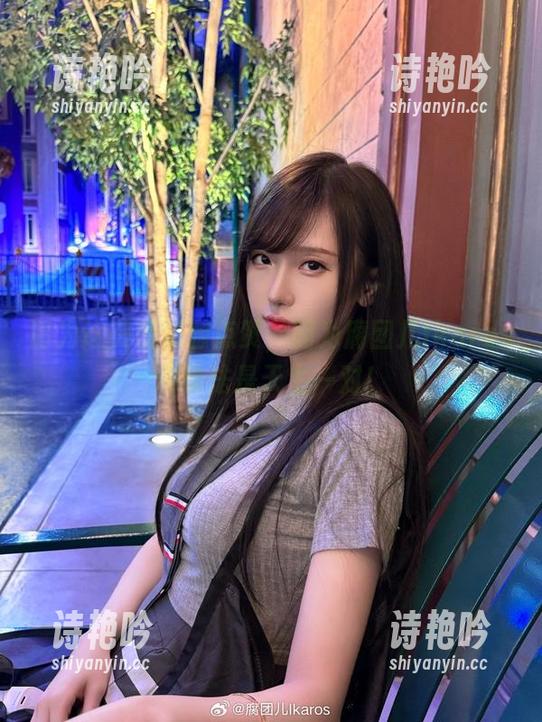请为这美图资源点赞，因为腐团儿Ikaros和蒂法是天生一对！
