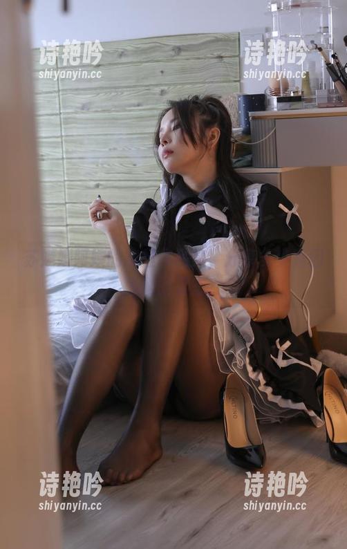 苏嫣嫣阿姨的灰丝作品集，分享多少是因为她的姿态？