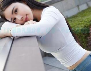 蜜桃社 - 雪飞的最新礼服分享，让你一不小心被她的优雅击中哦！