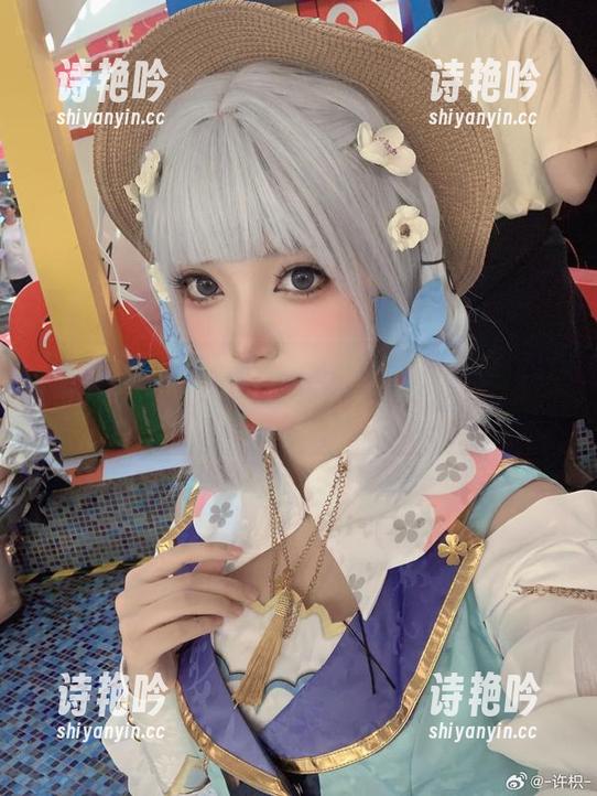 作品叫可爱，但许枳本尊已经超出这几个字的范畴