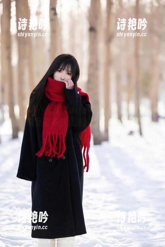 语画界-允儿Claire 语画界 - 允儿Claire的眼镜OL秘书装图包,究竟有多少无法抗拒的诱惑藏在里头?