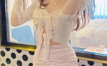 过期米线线喵的JK写真秀：让人一边看一边想吃宵夜！