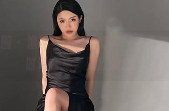 微密圈 - 渔网与她的“博弈”，金希儿的时髦合集，默默发光。