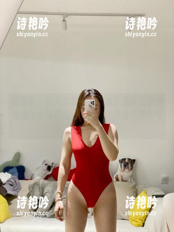 铁锤姐姐 微密圈 - 图片里的红色兔妹?这可是铁锤姐姐用心良苦的一次尝试,没点儿勇气可不敢看。