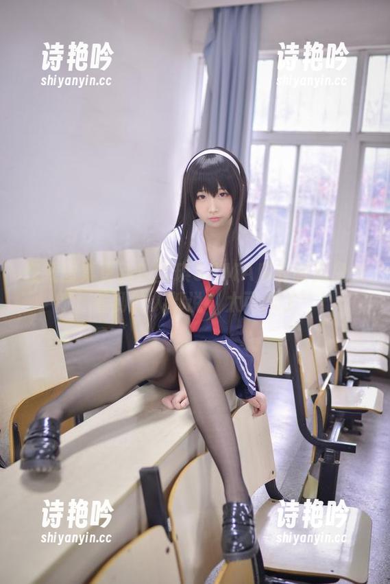 在线图集更新！雪琪SAMA麻衣制服兔女郎，看到的人都说‘太可爱了’！
