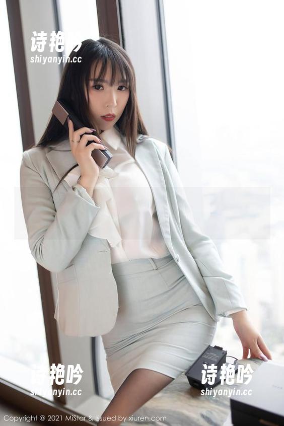 魅妍社-王婉悠 魅妍社 - 福利满满!王婉悠的裸足图包比草地还要惹眼!