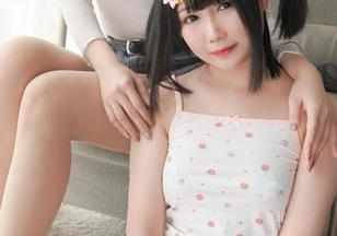 鹿野希的黑丝搭配，私拍图集里总是藏着些小情绪…
