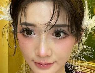 微密圈 - 美图横飞，黎允熙的泳池时光，水波荡漾得不要不要的